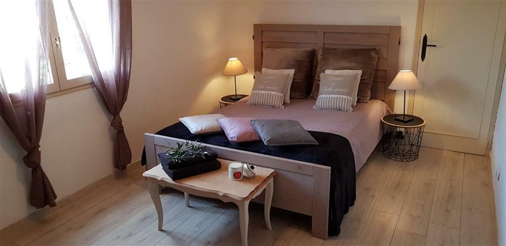 Villa T3 A 10' De Cassis - Piscine Privee Et Cuisine D'Ete Exterieure Carnoux-en-Provence 外观 照片